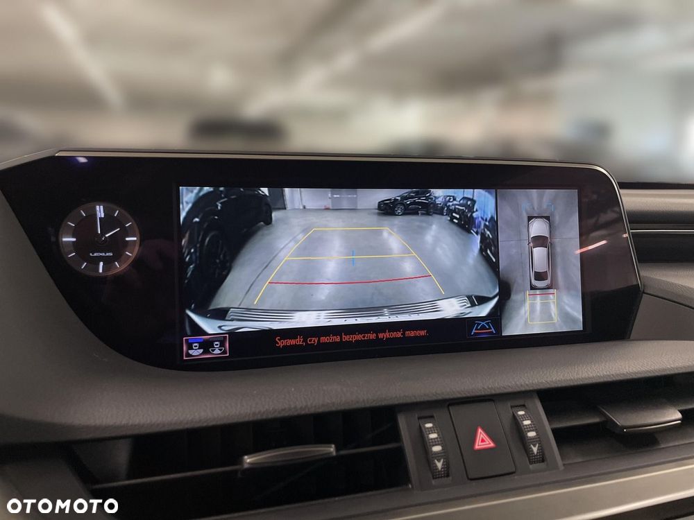 Lexus ES 300h Omotenashi - 22