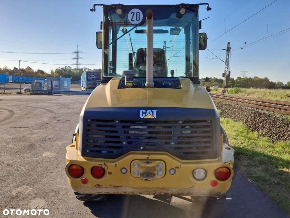 Caterpillar 908M - 4