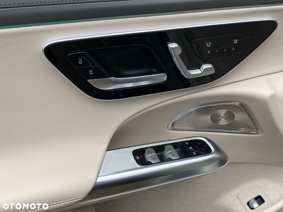 Mercedes-Benz Klasa E 220 d mHEV 4-Matic Exclusive 9G-Tronic - 12
