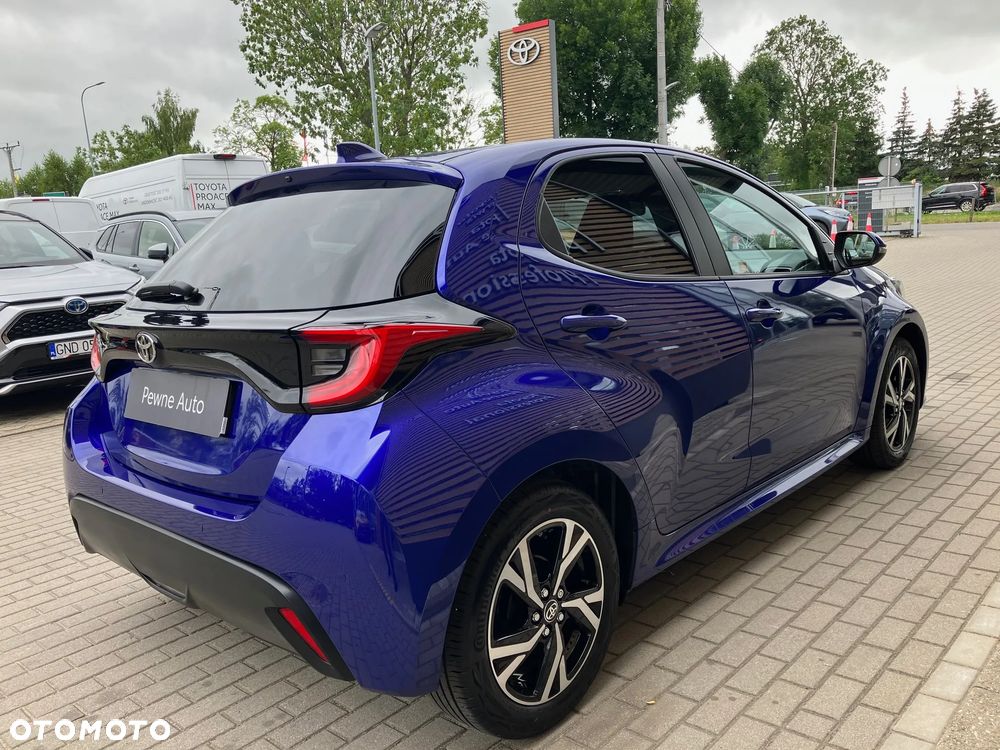 Toyota Yaris Hybrid 1.5 Style - 11