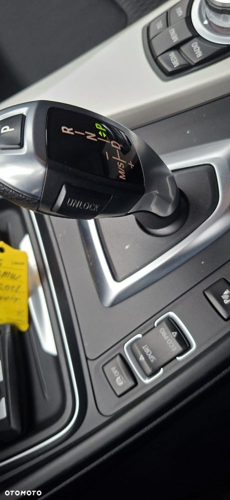 BMW Seria 3 318d - 17