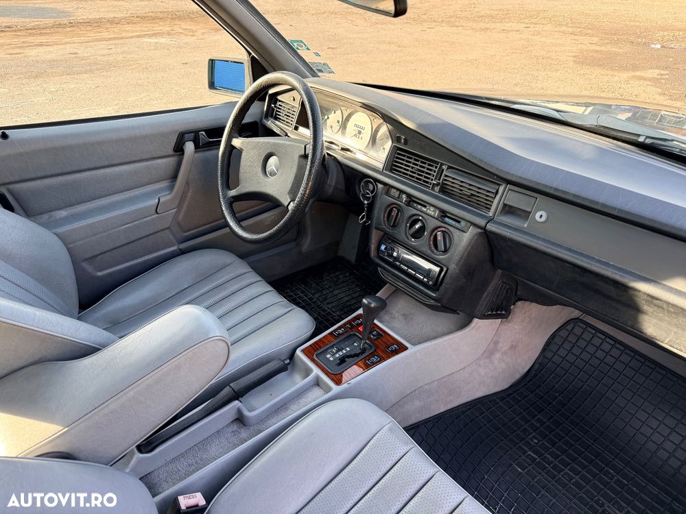 Mercedes-Benz W201 - 6