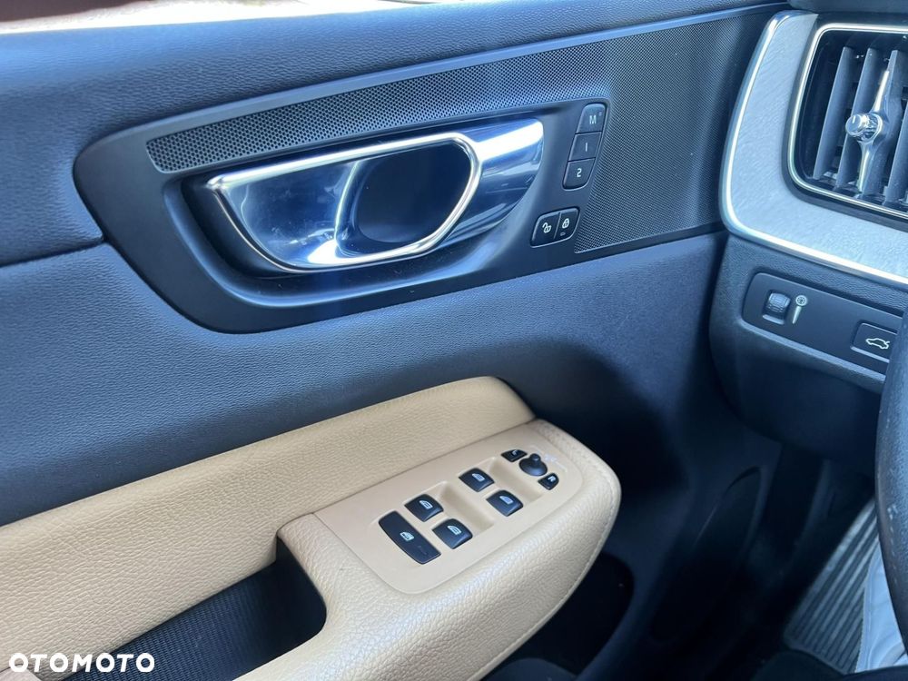 Volvo XC 60 - 17