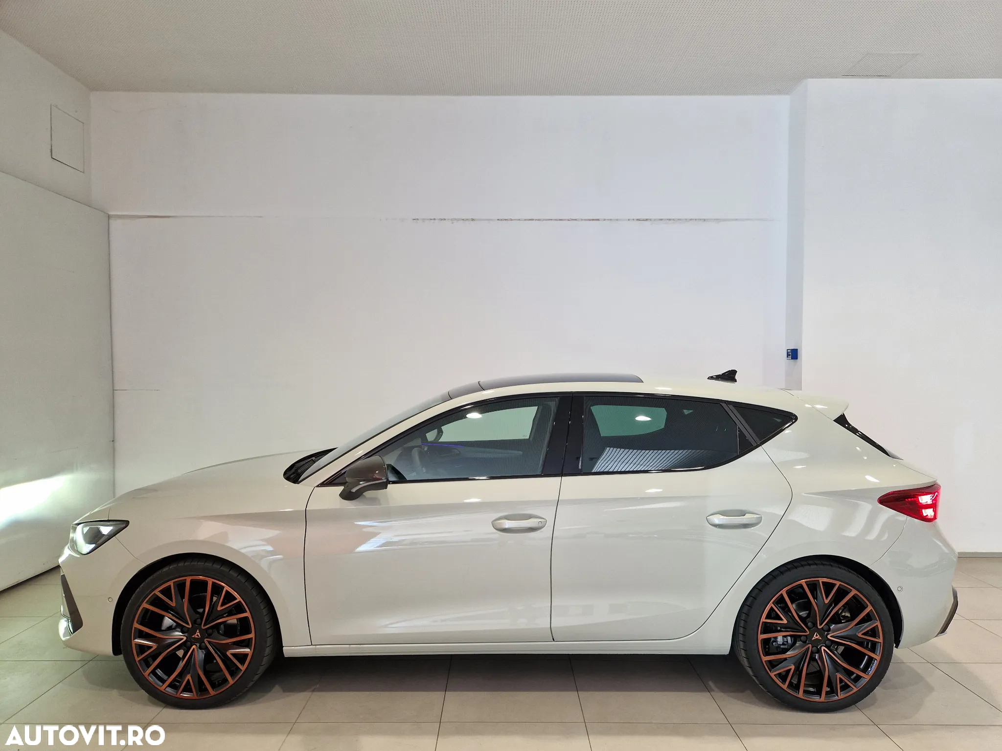 Cupra Leon 1.5 eTSI DSG MHEV - 2