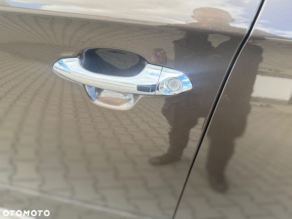 Kia Carens 1.7 CRDi 136 Dream Team Edition - 7