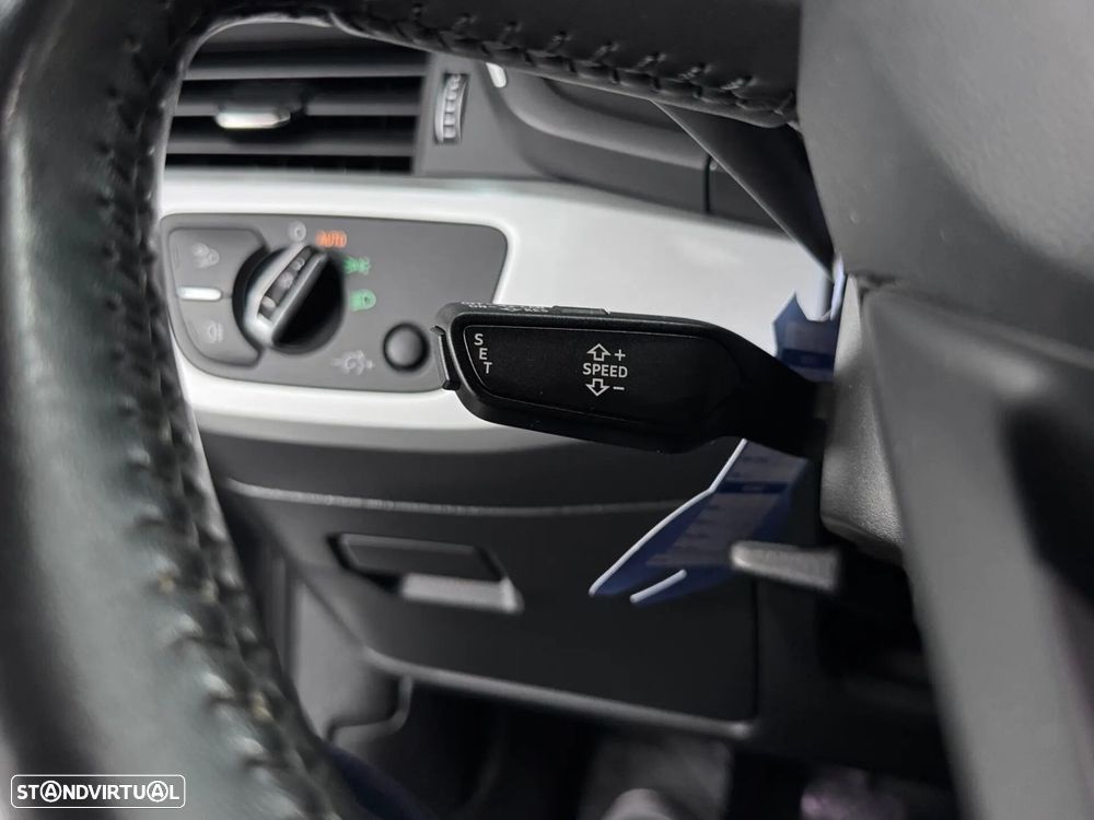 Audi A4 Avant 2.0 TDI Business Line - 11