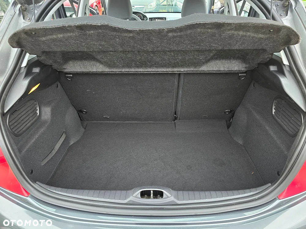 Peugeot 208 120 VTI Allure - 32