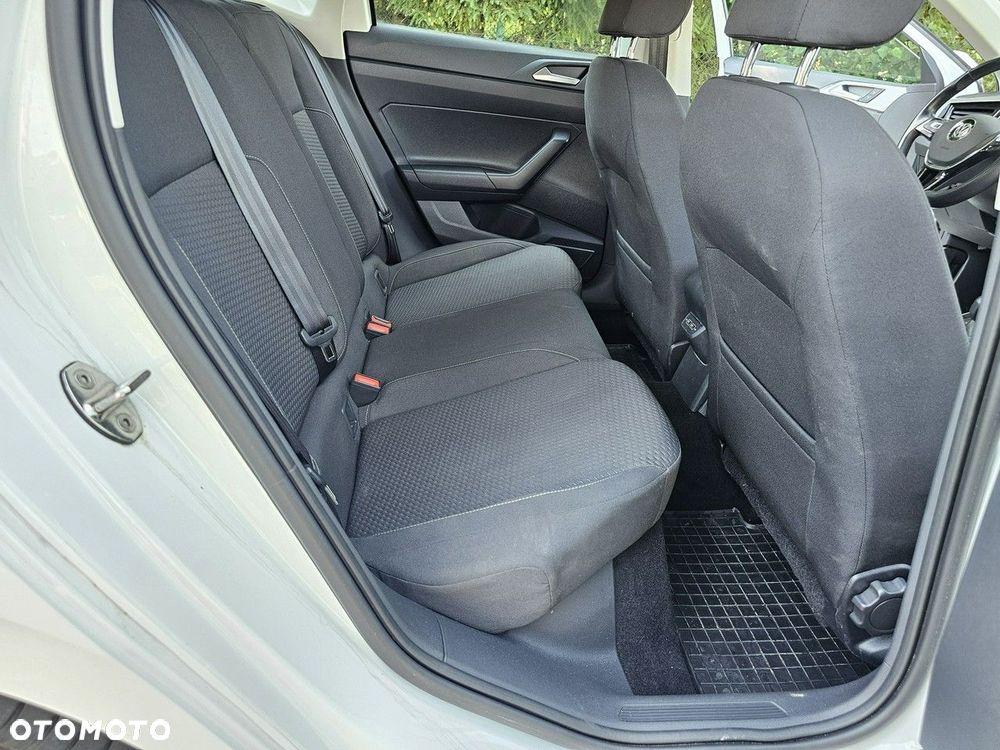 Volkswagen Polo - 18