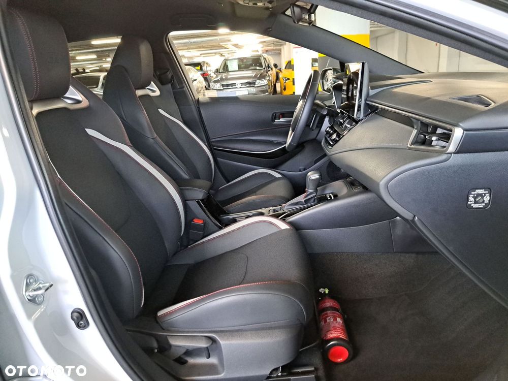 Toyota Corolla 2.0 Hybrid GR Sport - 16