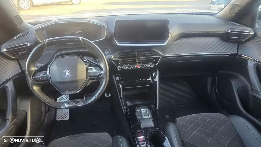 Peugeot e-2008 GT Pack - 8
