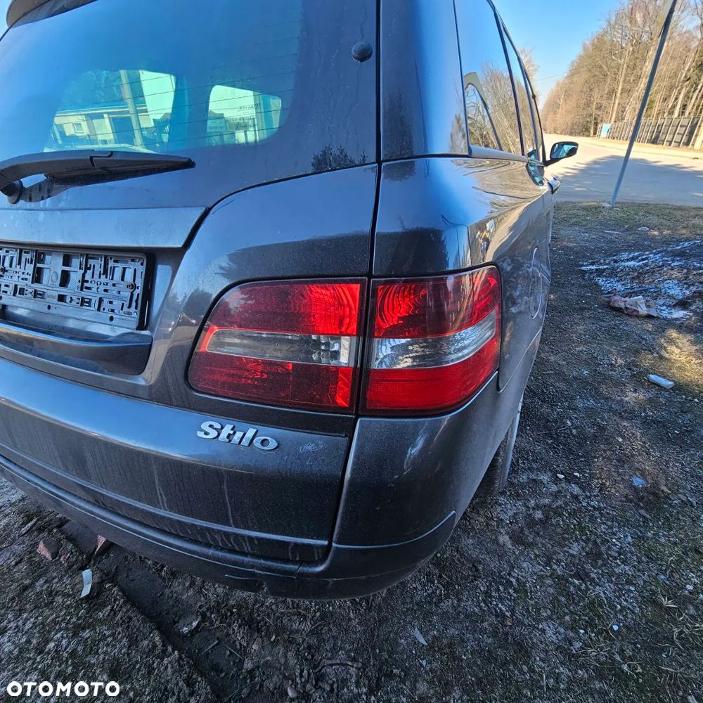 Fiat Stilo 1,6 B 76 kW / 103 KM (2003 kombi) (kod lak: 675) pojazd na części: maska, zderzak, drzwi, szyby, lusterka, chłodnica ... - 26