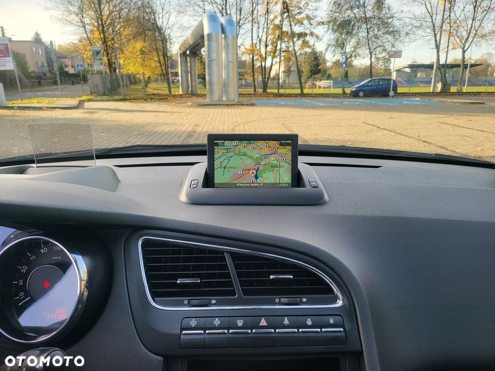 Peugeot 5008 2.0 HDi Allure - 25