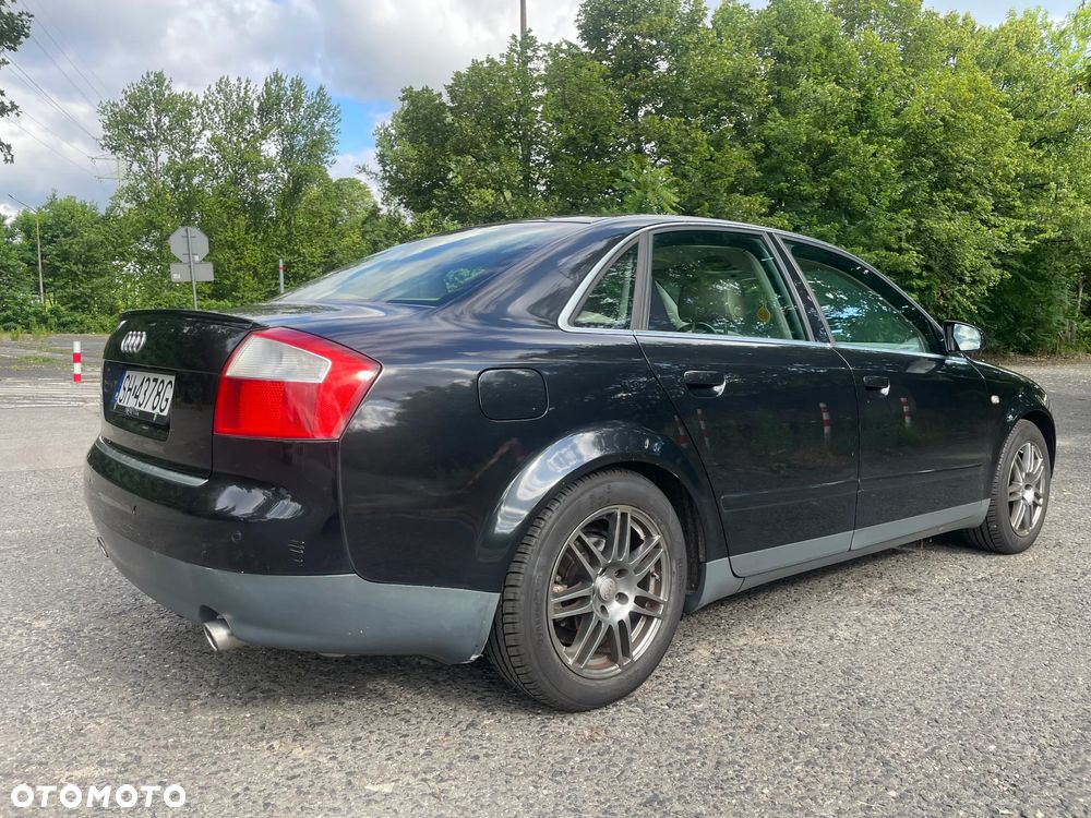 Audi A4 Limousine - 2