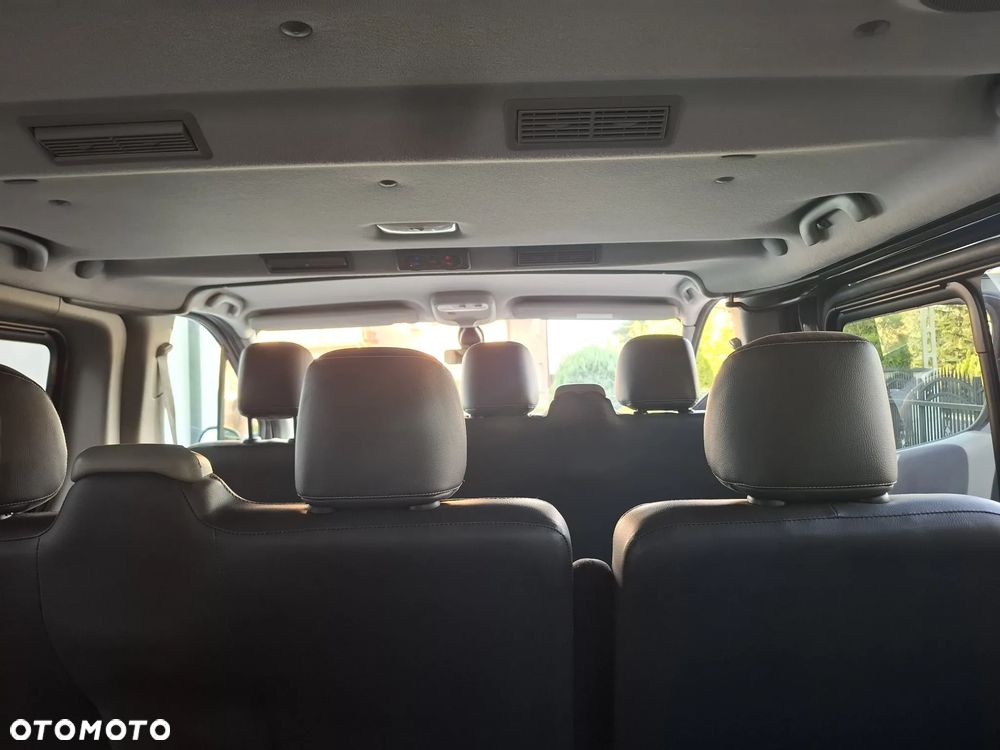 Renault Trafic Grand Passenger Pack Clim - 24