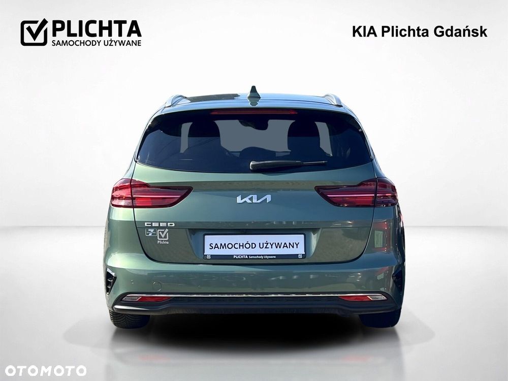 Kia Ceed - 4