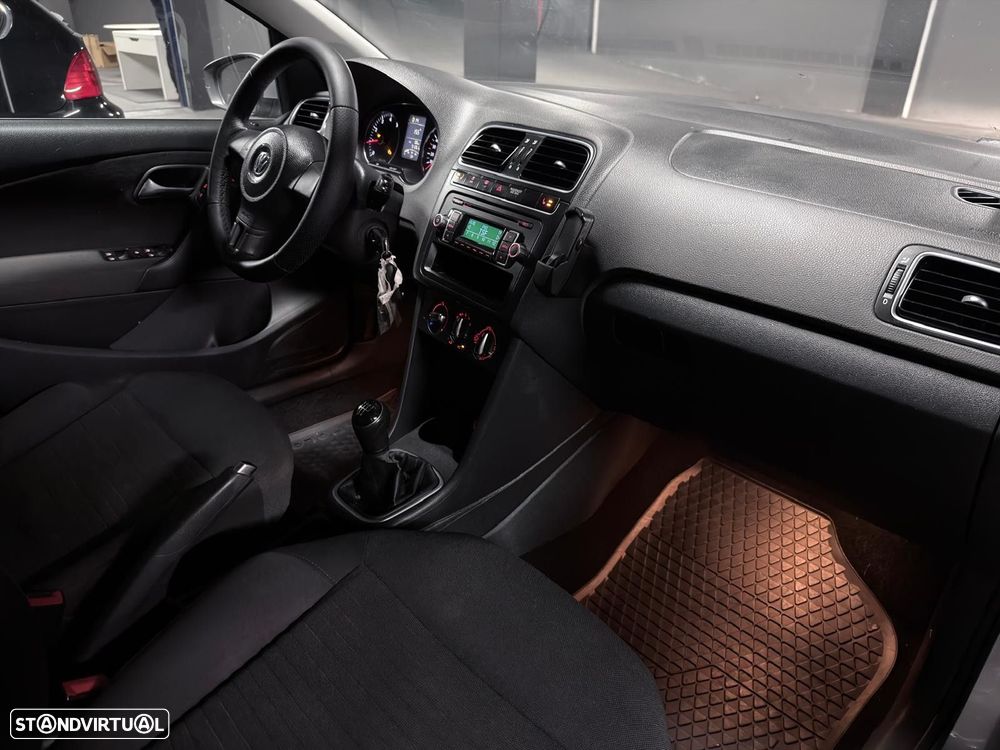 VW Polo 1.2 Confortline - 16