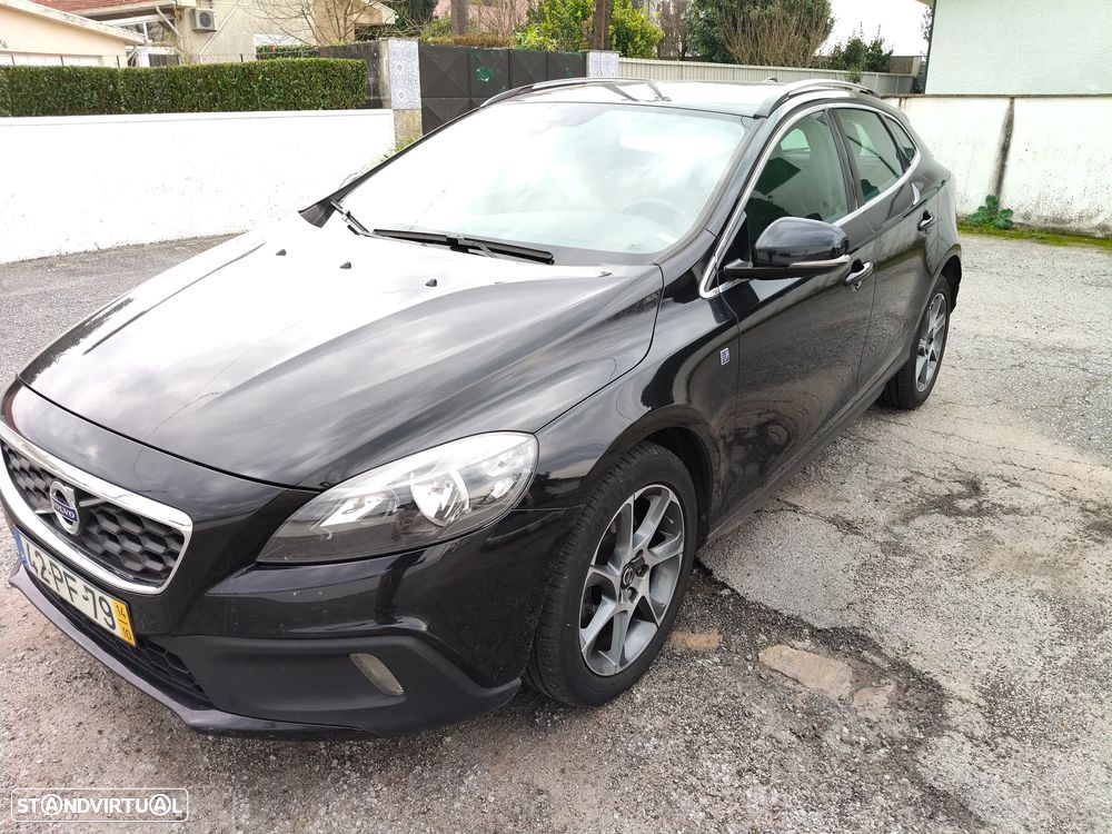 Volvo V40 Cross Country - 24
