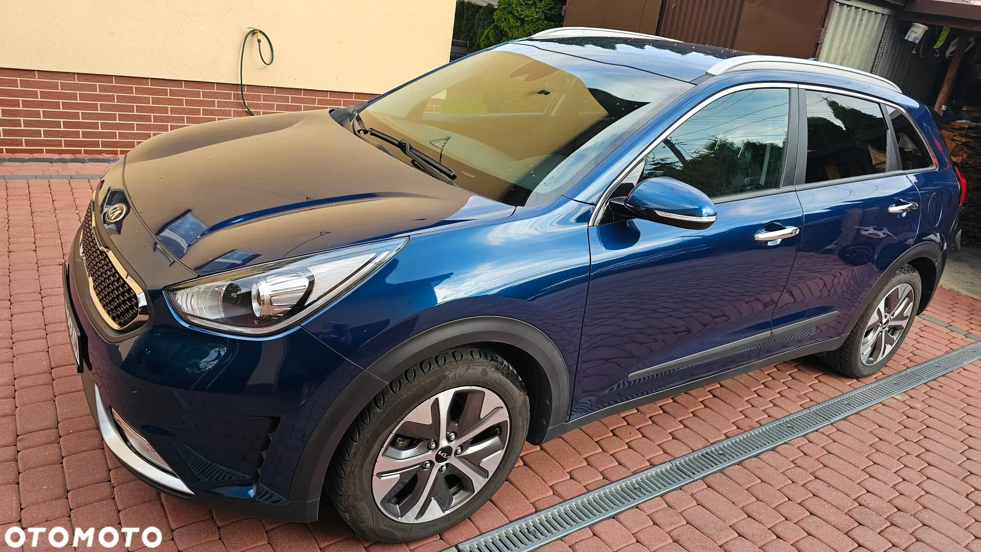 Kia Niro 1.6 GDI Hybrid L - 11