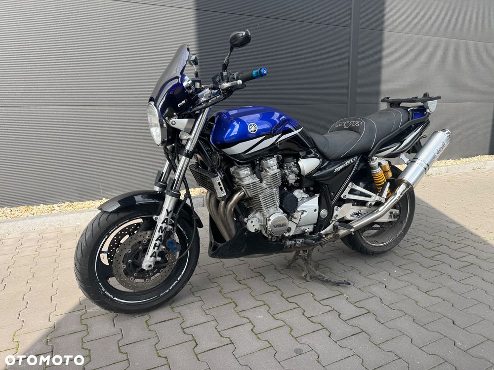 Yamaha XJR