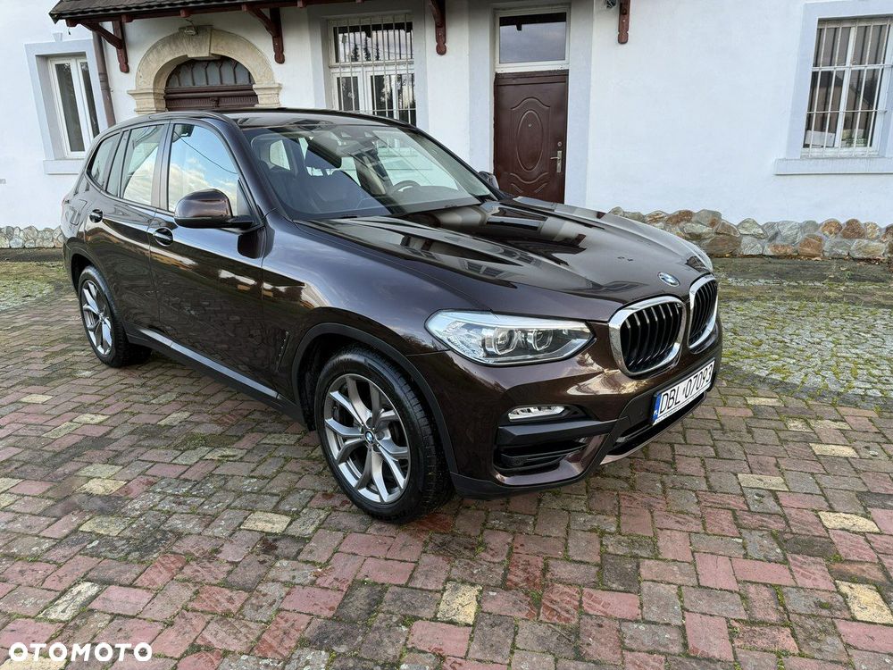 BMW X3 xDrive20i Advantage - 38
