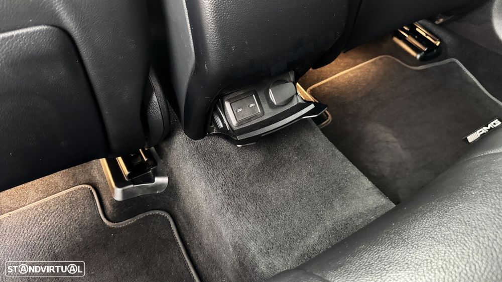 Mercedes-Benz GLC 300 de Coupe 4Matic 9G-TRONIC AMG Line Plus - 32