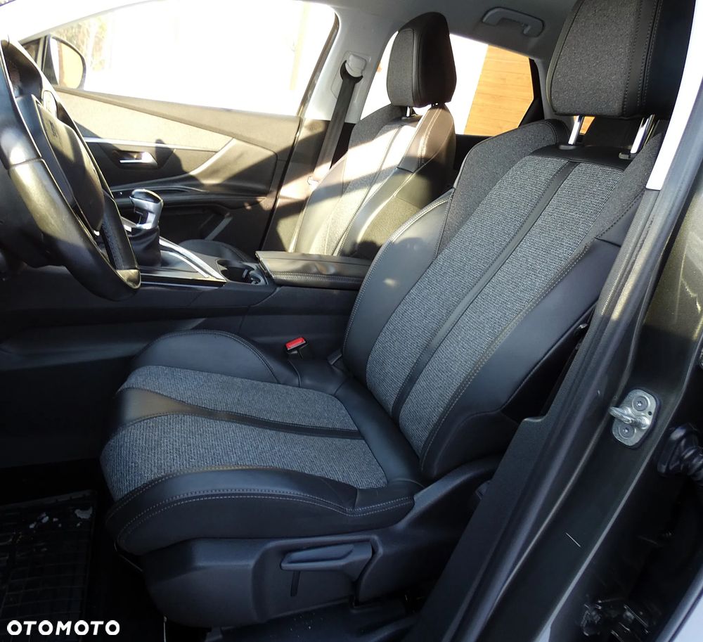 Peugeot 3008 1.6 BlueHDi Allure S&S - 38