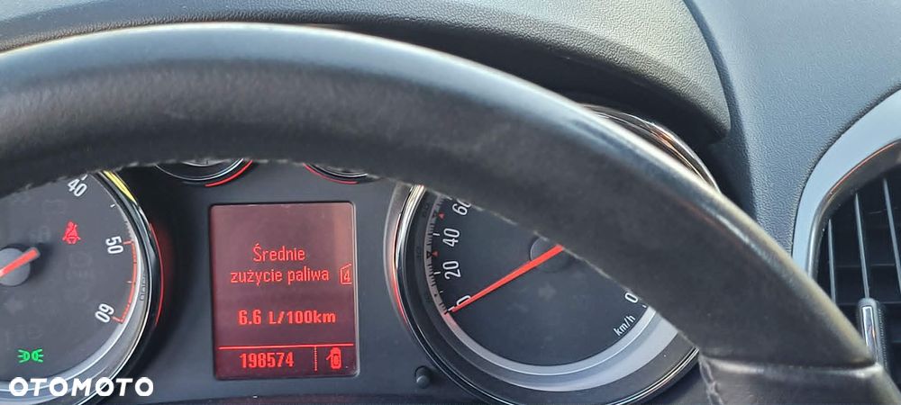 Opel Astra 2.0 CDTI Cosmo - 11
