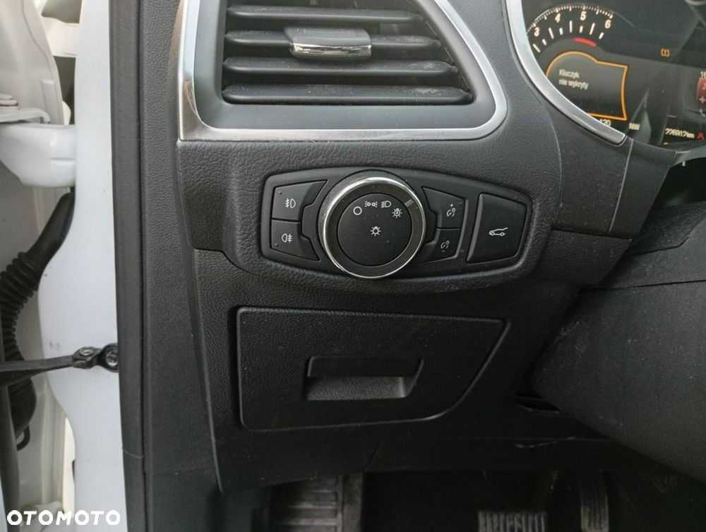Ford S-Max 2.0 TDCi Titanium PowerShift - 32