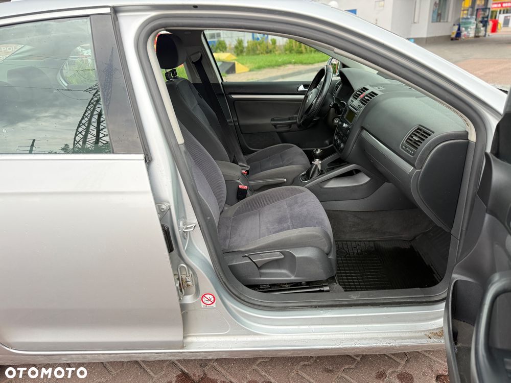 Volkswagen Jetta - 13