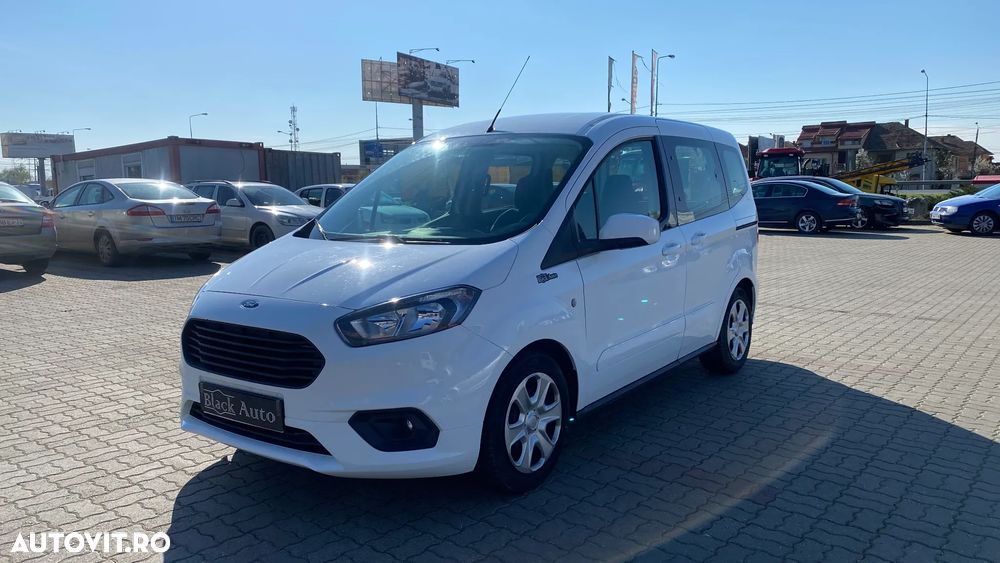 Ford Tourneo Courier - 1