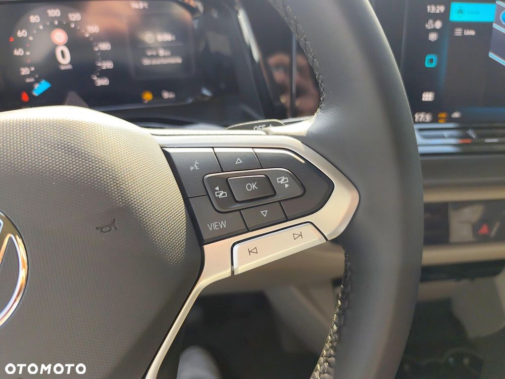 Volkswagen Multivan - 17