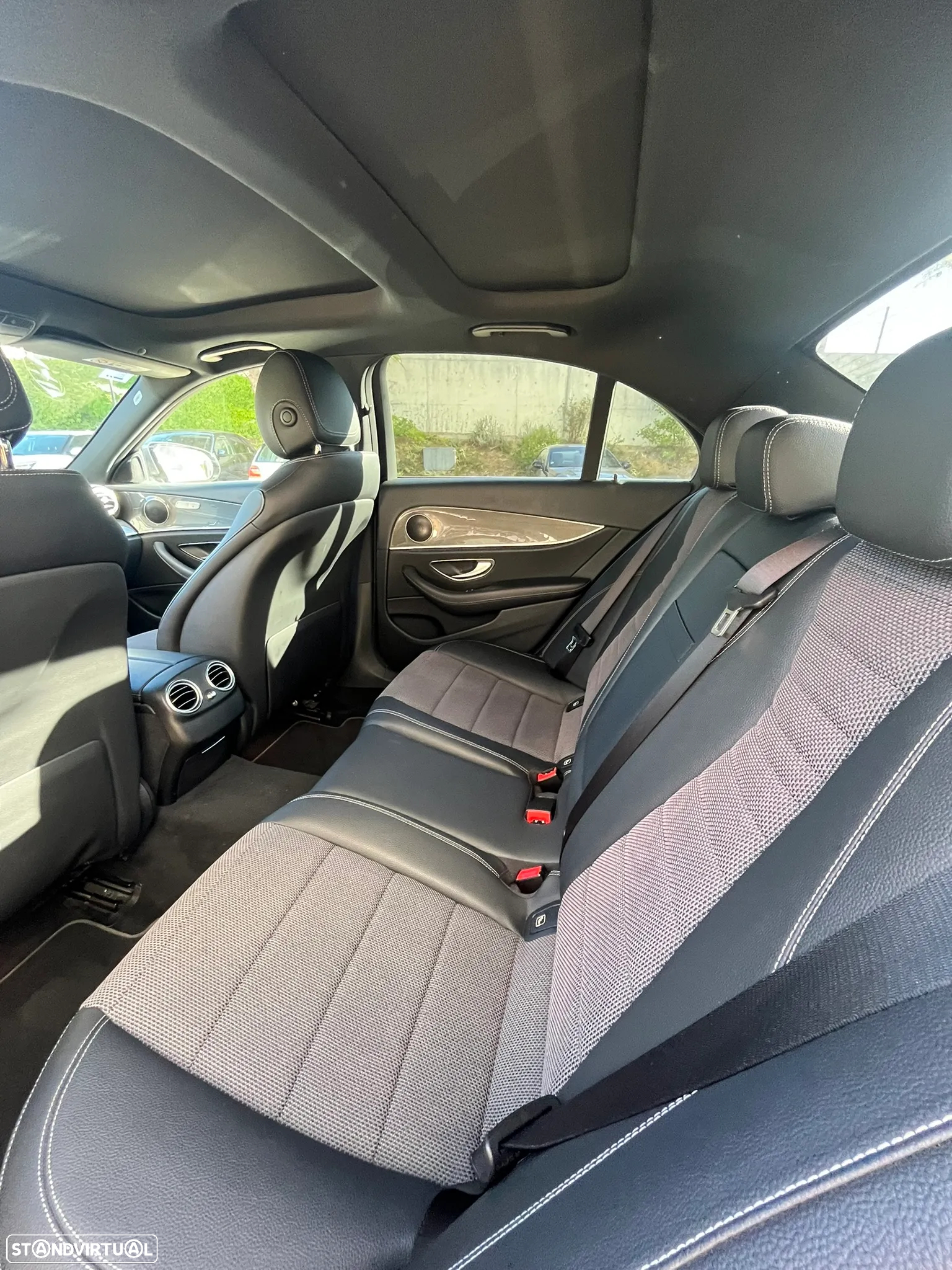 Mercedes-Benz E 220 d Avantgarde - 11