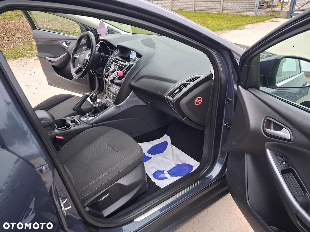 Ford Focus - 22