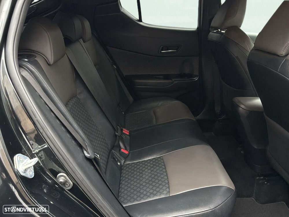 Toyota C-HR 1.8 Hybrid Exclusive+P.Luxury - 11