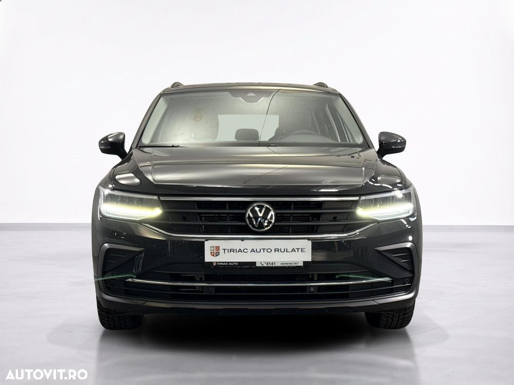 Volkswagen Tiguan - 9