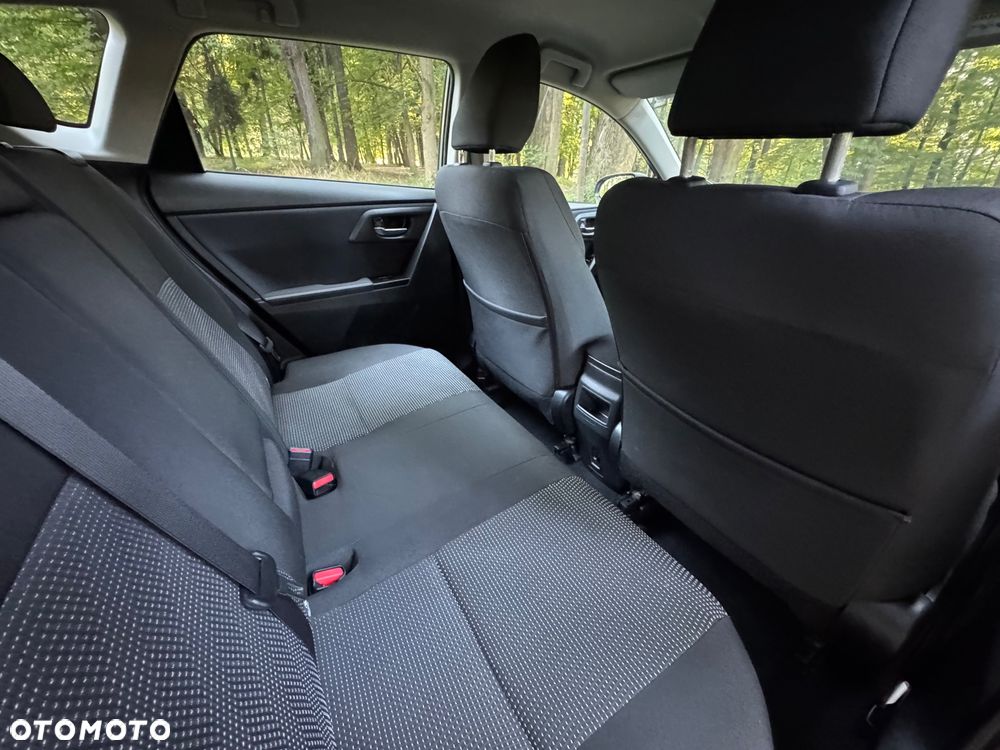 Toyota Auris 1.6 Valvematic START Edition - 10