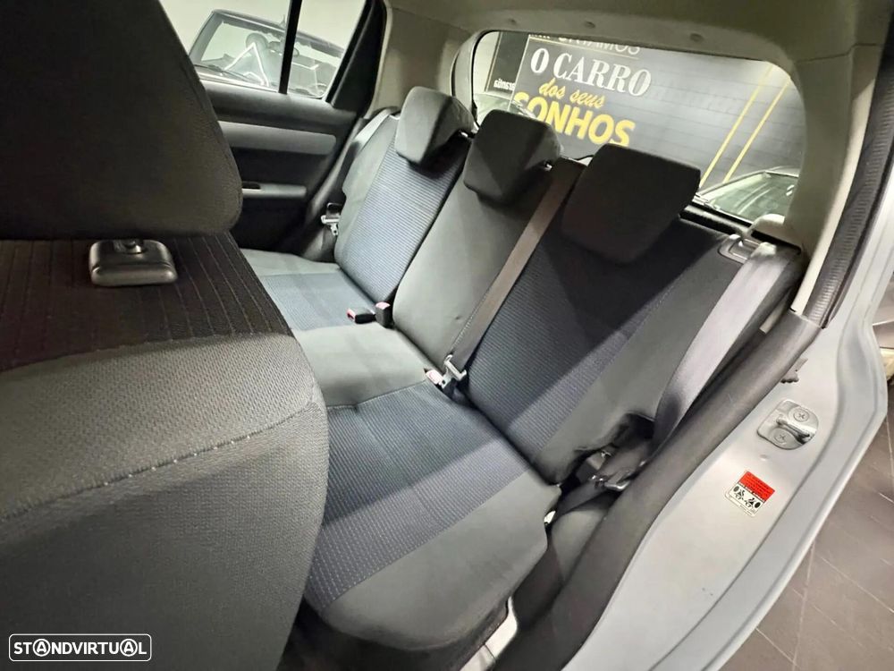 Suzuki Swift 1.3 DDiS Sport — fotografia 11