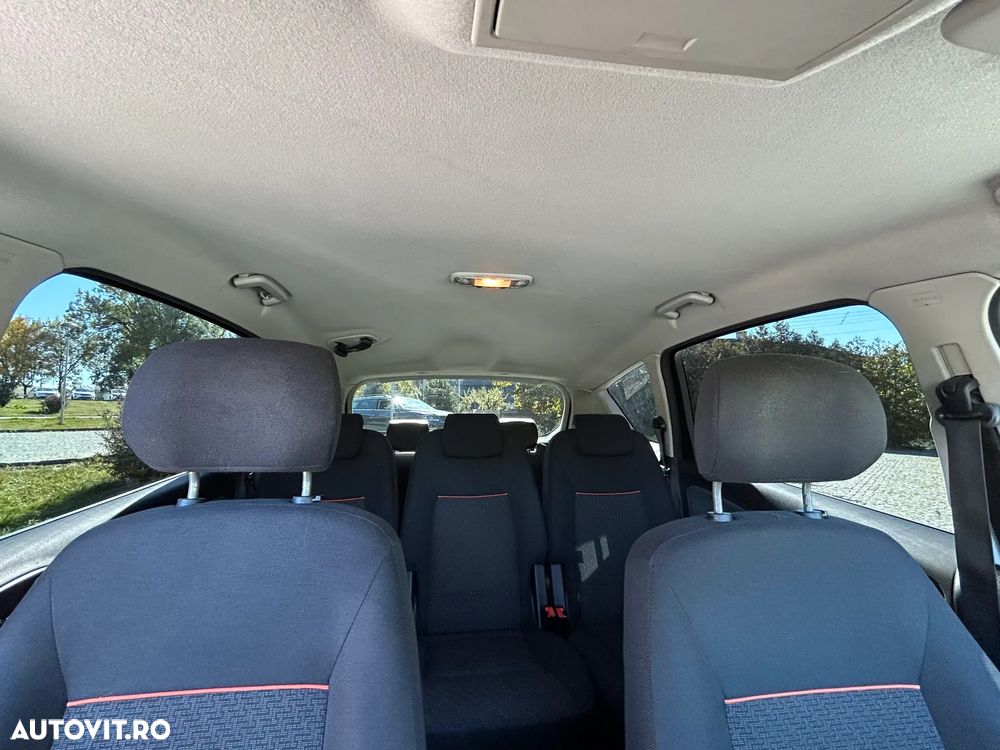 Ford S-Max - 20