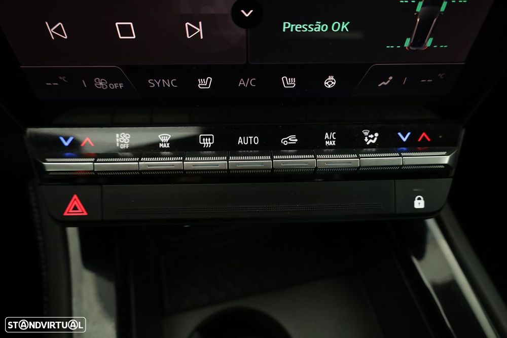 Renault Austral 1.2 E-Tech Iconic - 13