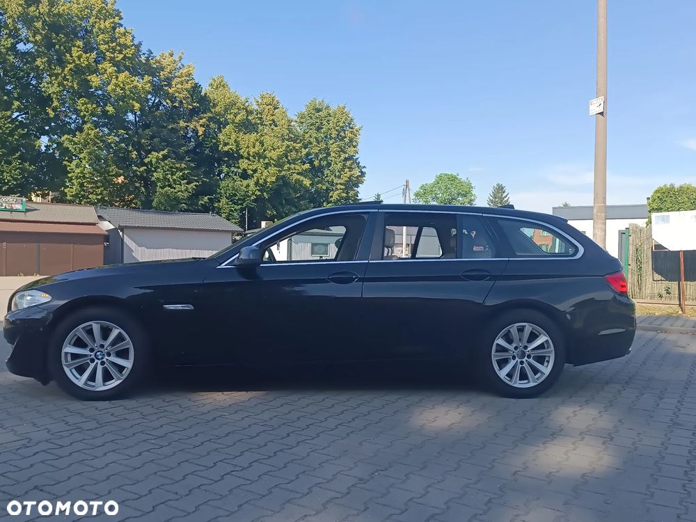 BMW Seria 5 520d Luxury Line - 11
