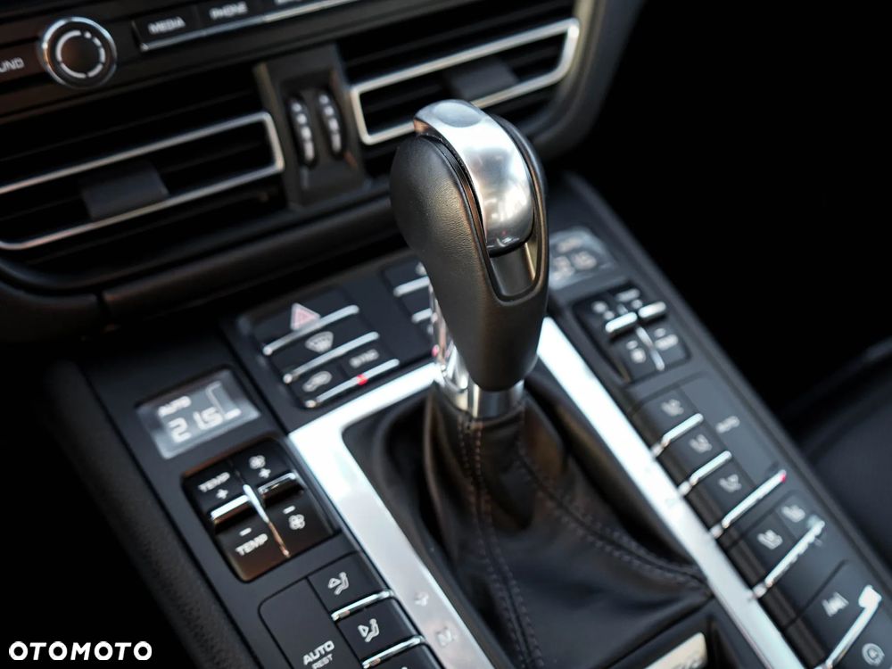 Porsche Macan PDK - 24