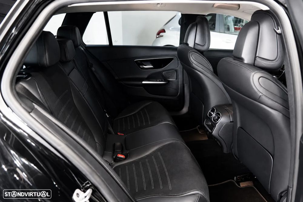 Mercedes-Benz C 300 e T 9G-TRONIC AMG Line - 27