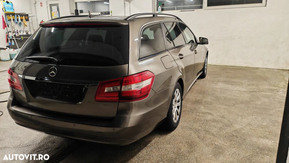 Mercedes-Benz E 200 T CDI DPF BlueEFFICIENCY Automatik - 16