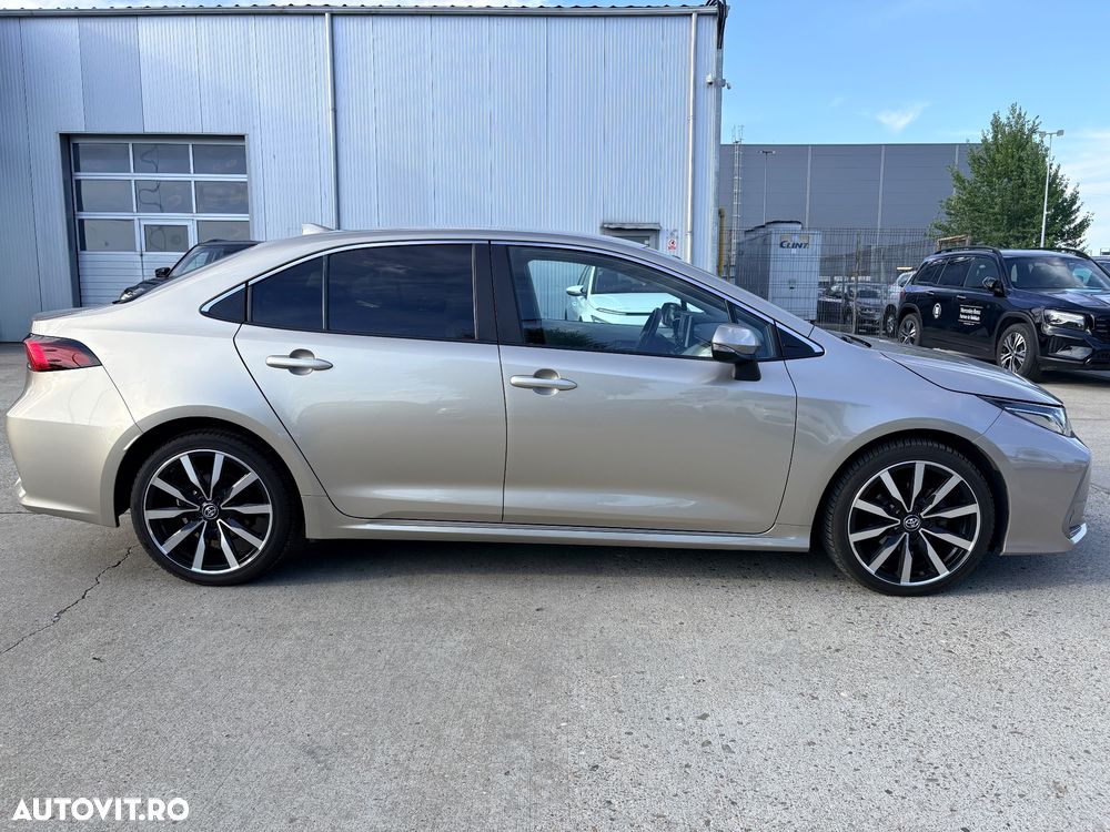 Toyota Corolla 1.8 HEV Business - 6