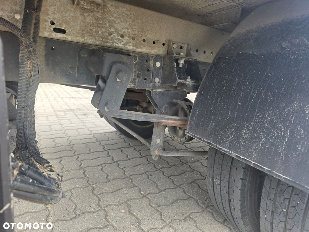 Iveco 35C16 Kontener z Winda 8ep Silnik 3L Bliźniaki 50C18 50C16 - 7