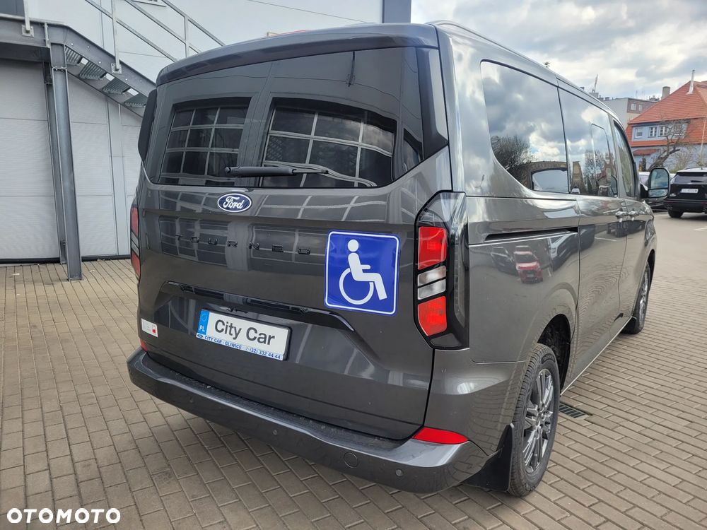 Ford Tourneo Custom - 5