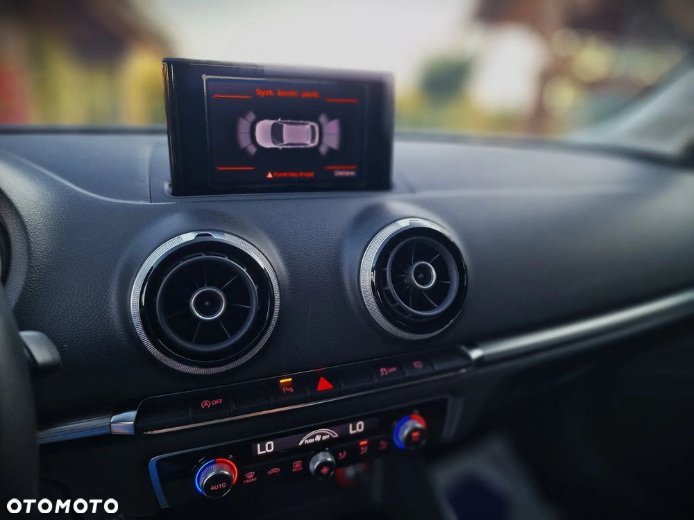 Audi A3 Sportback 1.4 TFSI CoD Ambiente - 31