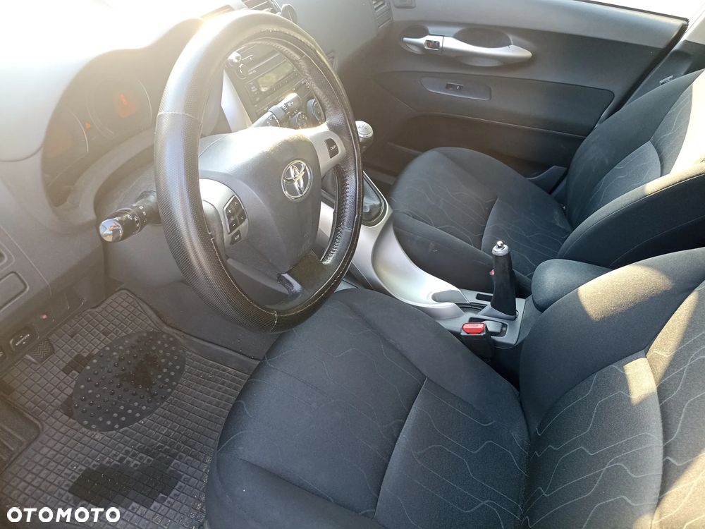 Toyota Auris - 6