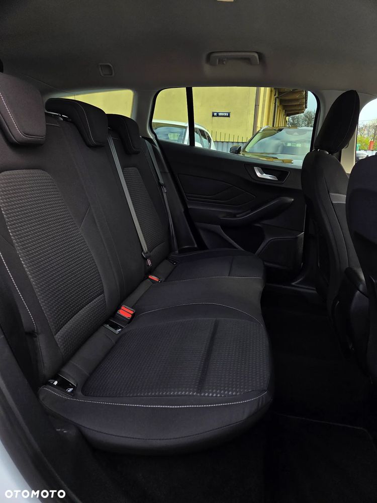 Ford Focus 1.5 EcoBlue Titanium Business - 19