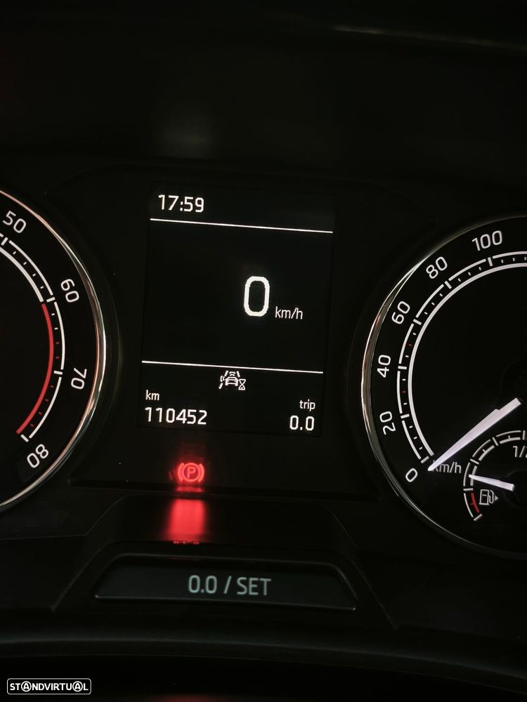 Skoda Fabia 1.0 MPI Ambition - 19